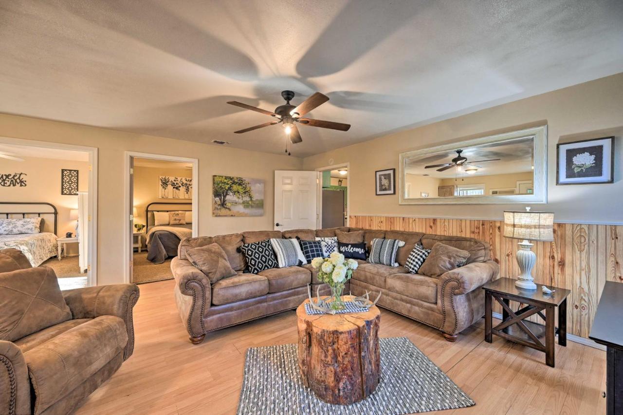 Pet-Friendly Shady Oaks Broken Bow Gem With Patio! Villa Exterior photo